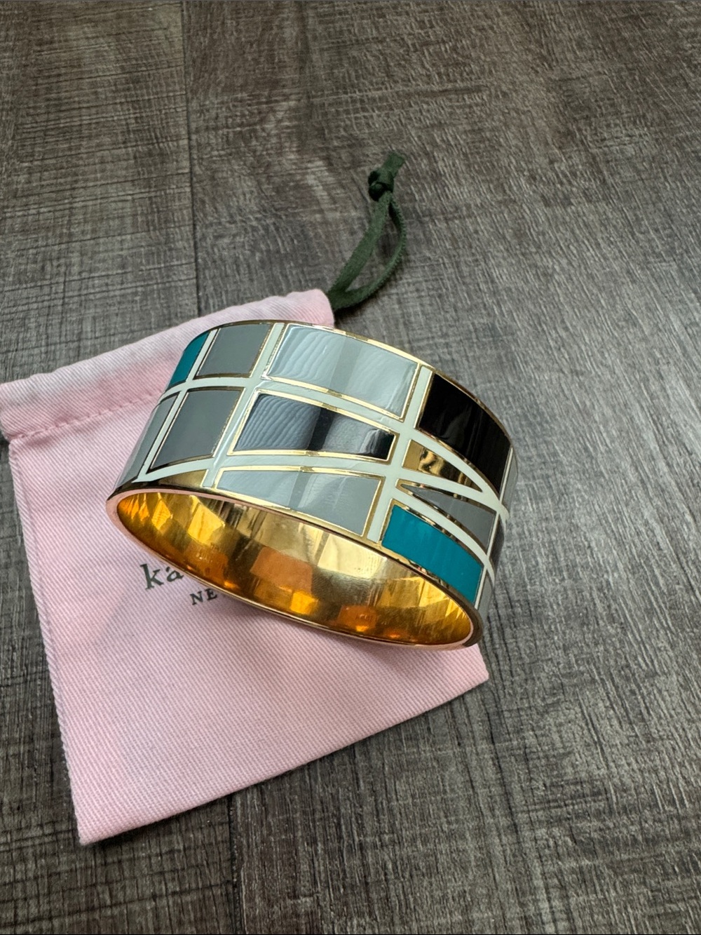 kate spade New York ABOUT TOWN idiom bangle. - Picture 5 of 6